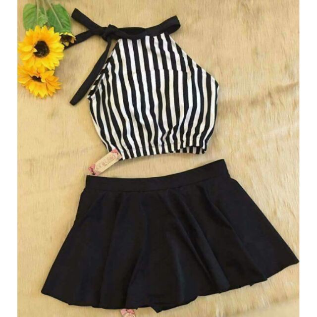 Bikini áo sọc dọc váy xòe