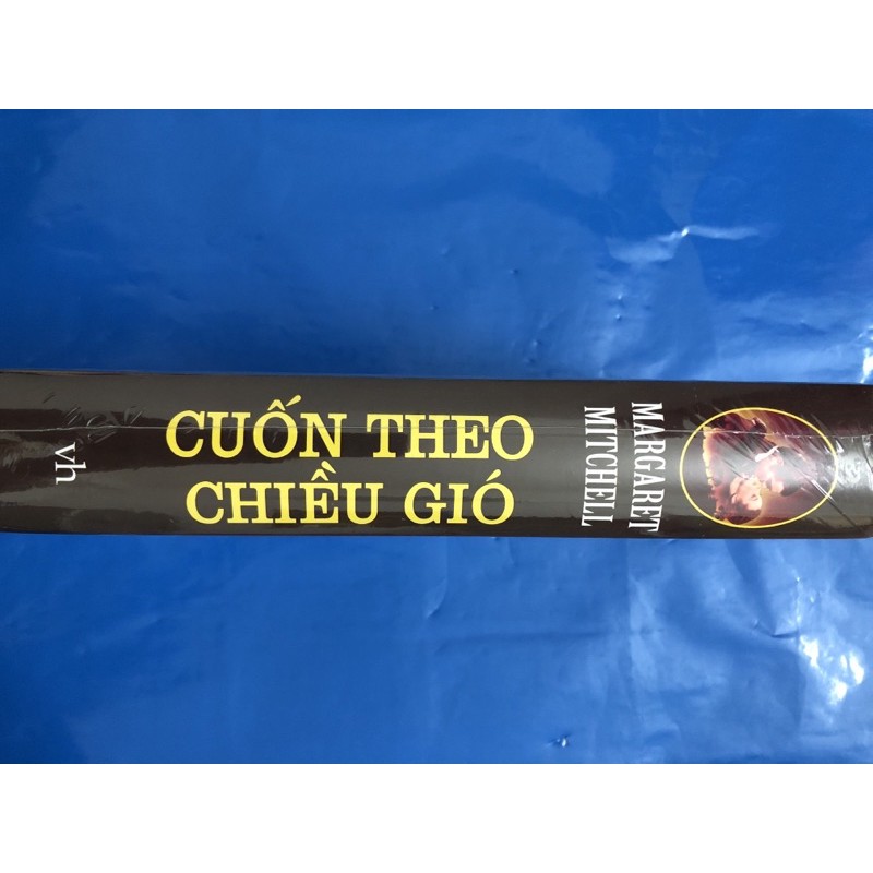 Sách - Cuốn theo chiều gió ( bìa cứng )