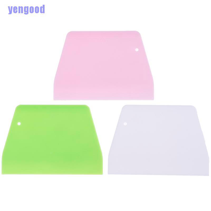 1 Dụng Cụ Cắt Bánh Hình Thang Tiện Dụng