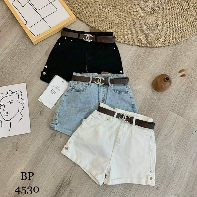 Quần short jean kèm đai
