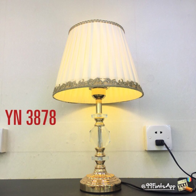 Đèn bàn trang trí pha lê