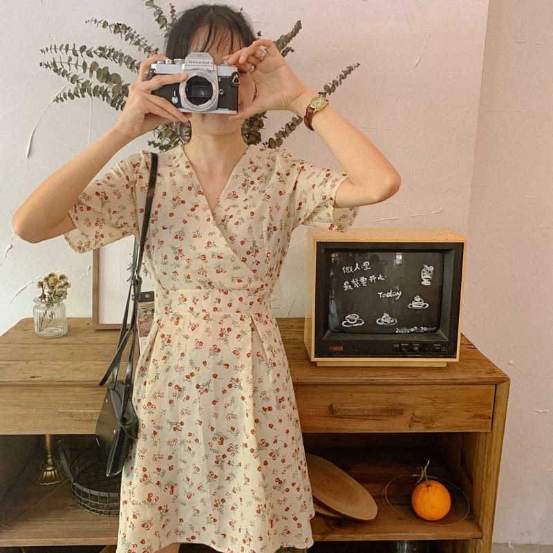 Đầm Ngắn Voan Hoa nhí Cổ tim Thắt eo Ngắn tay Dáng chữ A Ulzzang Hàn Quốc Đầm Voan Hoa nhí Ngắn Cổ V Thời trang | BigBuy360 - bigbuy360.vn