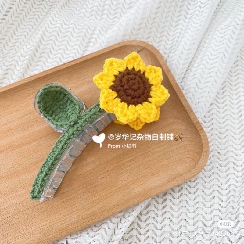 Kẹp càng cua hoa tulip