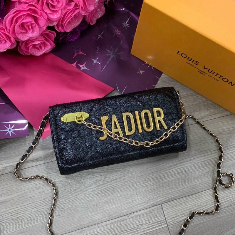 Ví cầm tay có dây đeo chéo siêu sang