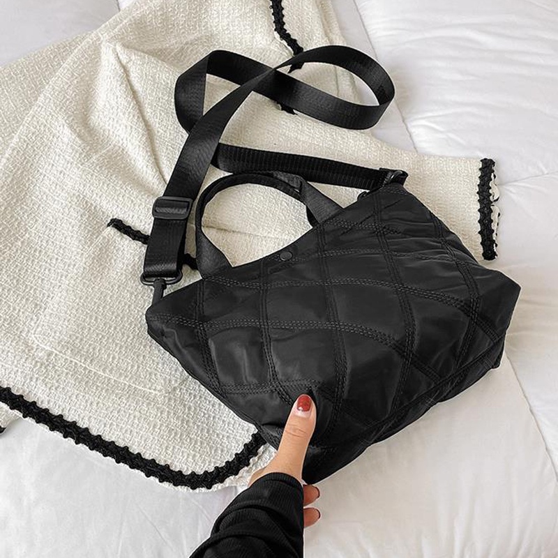 Ielgy Lingge Túi Xách bucket Thêu Chỉ niche Thiết Kế Nhỏ Gọn Dễ Phối Đồ Cho Nữ