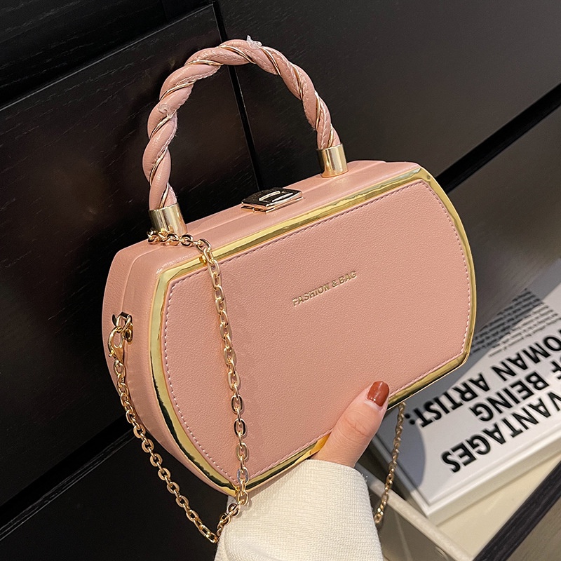 Túi đeo vai IELGY phong cách retro có dây xích cho nữ