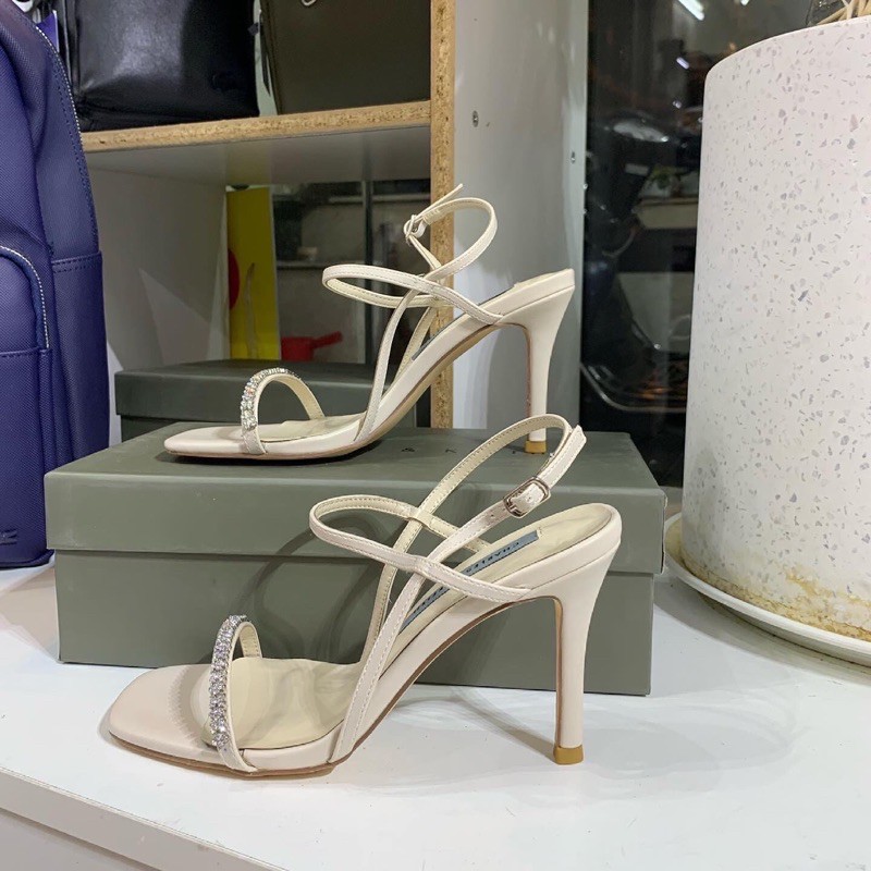 Giày ck dây ngọc