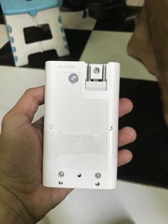 Máy sạc kèm 4 pin Panasonic Eneloop