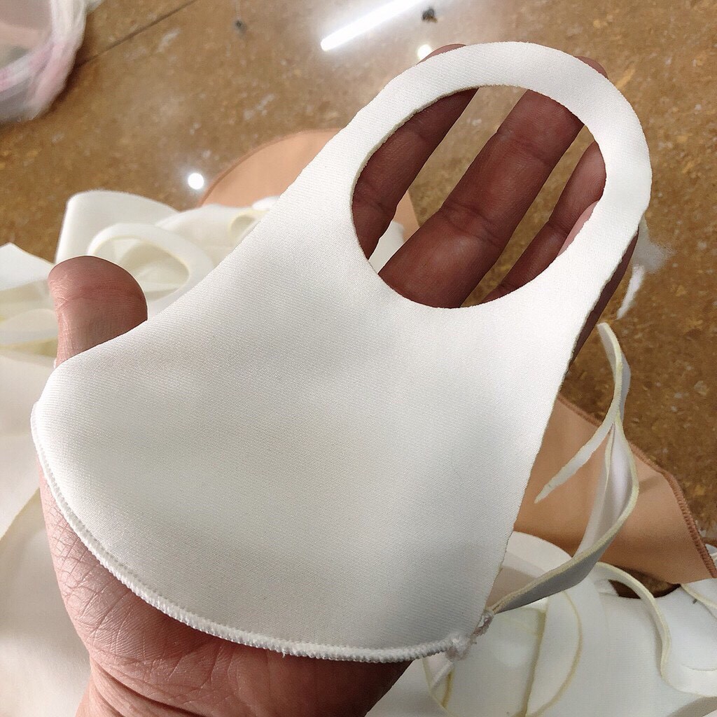 Khẩu trang vải poly bảng màu mới MS 2020 | BigBuy360 - bigbuy360.vn