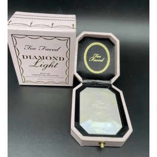 phấn bắt sáng Diamond Too Faced