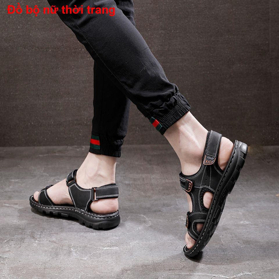 giày gótAimitao Shoes ~ Item 8802 Dép đi biển nam hai màu