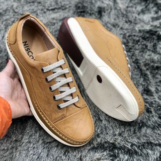 [Uy tín-bh 5 năm]Giày thể thao nam cao cấp, nhập khẩu,mẫu  as,ia đẳng cấp,màu vàng đế cao su da bò thật