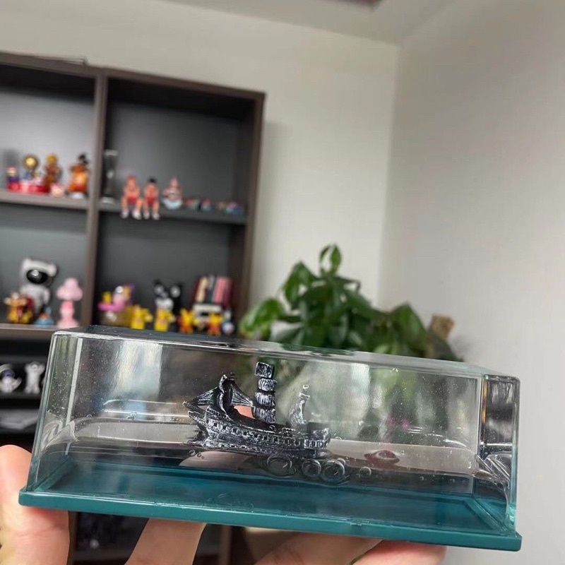 Đồ Trang Trí Để Bàn , Taplo xe Mô Hình Tàu Trôi Lênh Đênh Trên Biển Không Bao Giờ Lật