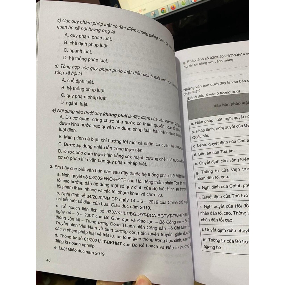 Sách - Bài tập giáo dục kinh tế và pháp luật 10 ( kết nối ) + Bán kèm 1 tẩy chì