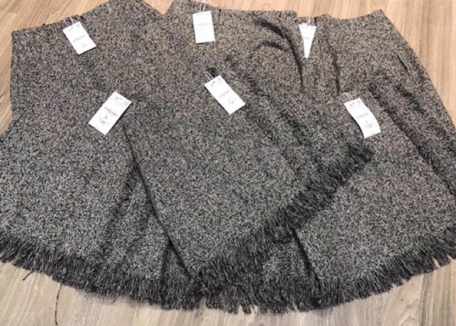 Chân váy dạ tua rua