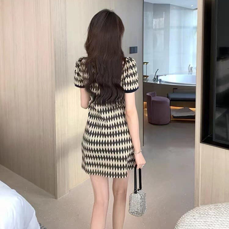 Váy POLO kẻ caro style vintage cực xinh dáng ngắn