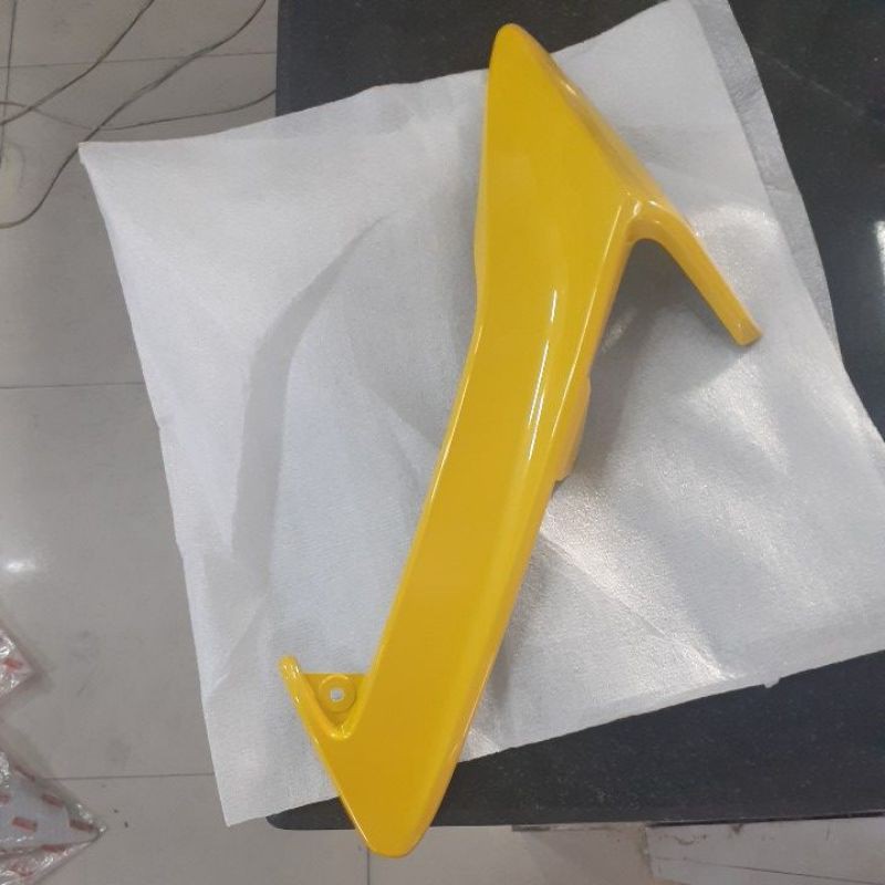 Tấm lái 2 Vàng 251 Exciter 2010