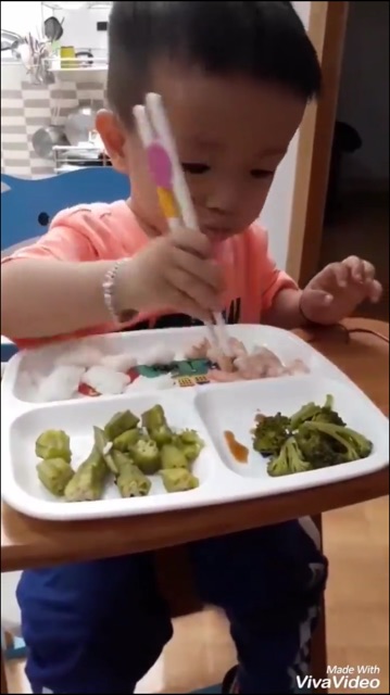 Đũa tập ăn dặm cho bé