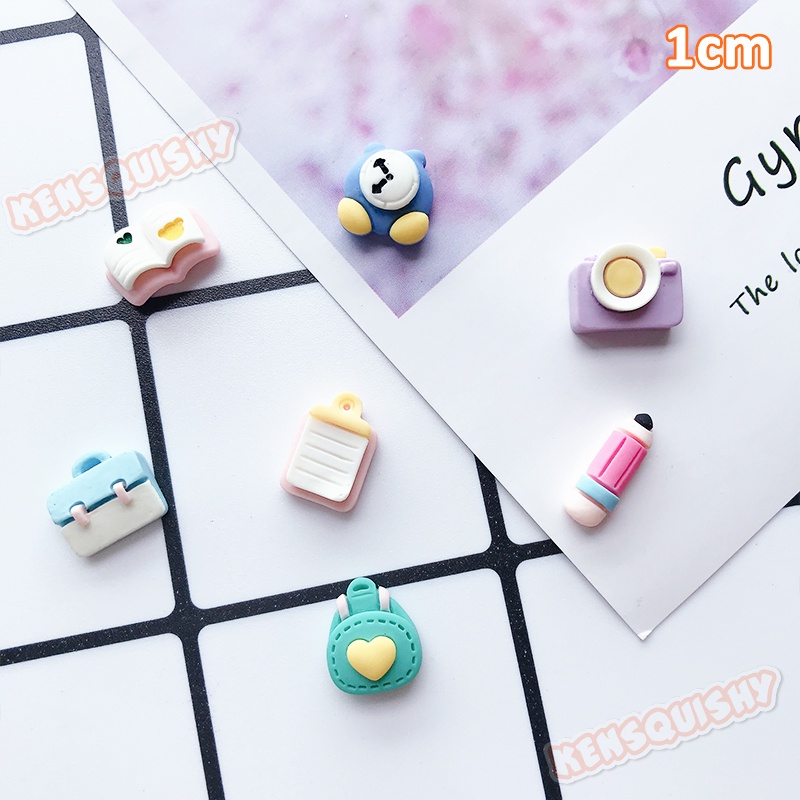 Bộ 7 Mô Hình Dụng Cụ Học Tập Trang Trí Slime / Ốp Điện Thoại / Mô Hình / Gắn Dép / Cài Tóc
