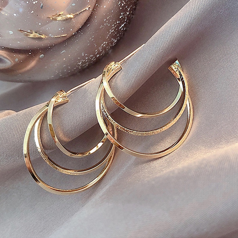 Bông tai/ Hoa tai hợp kim 3 vòng mỏng đan chéo phong cách Hàn Quốc