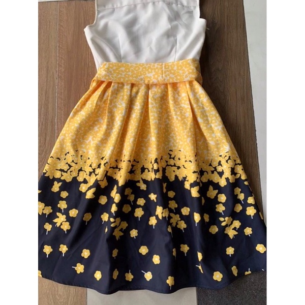 Đầm Tommy hilfiger hoa vàng nhỏ tươi tắn 🍀🍀🍀