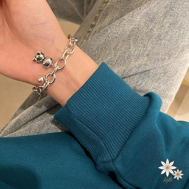 Vòng Đeo Tay Bằng Hợp Kim Kim Loại Hình Gấu Xấu Tối Giản Nhật Bản Và Hàn Quốc INS cold wind Cho Nữ