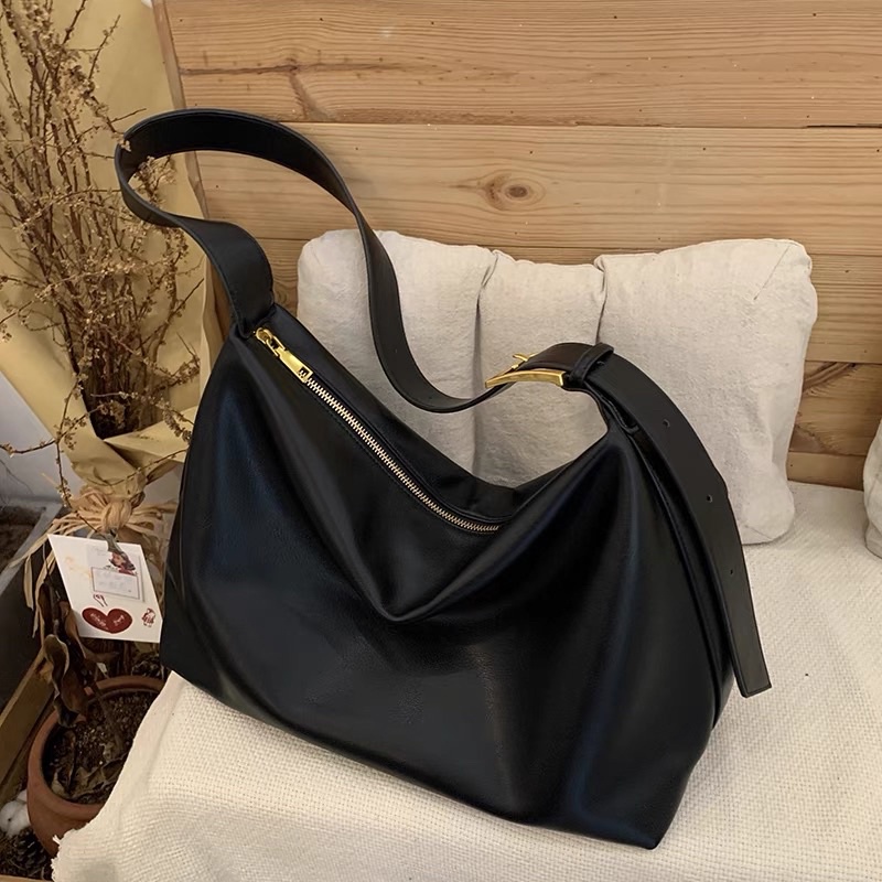 Túi Đeo Chéo Size Lớn Đựng Cả Thế giới ạ