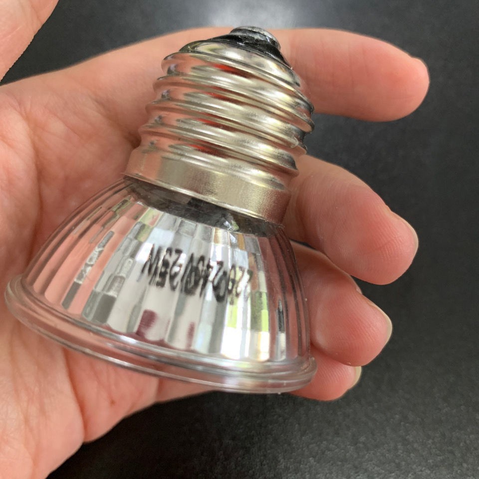 Đèn sưởi ấm cho thú cưng, đèn sưởi cho chó con, mèo con, chim, gà, bò sát... đèn sưởi ban đêm và ban ngày