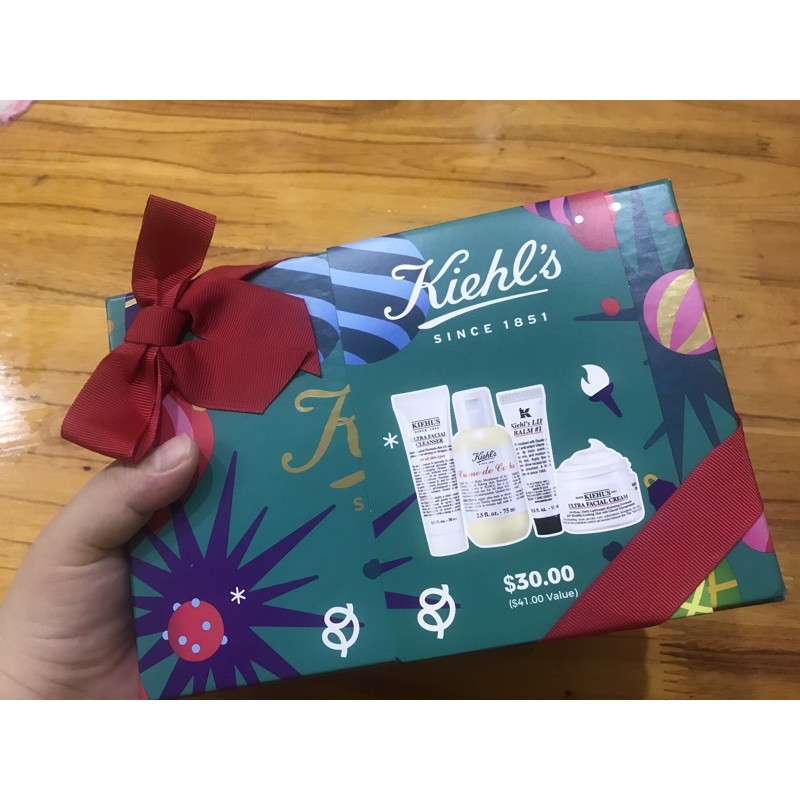 set 4 món kiehls - tách sét