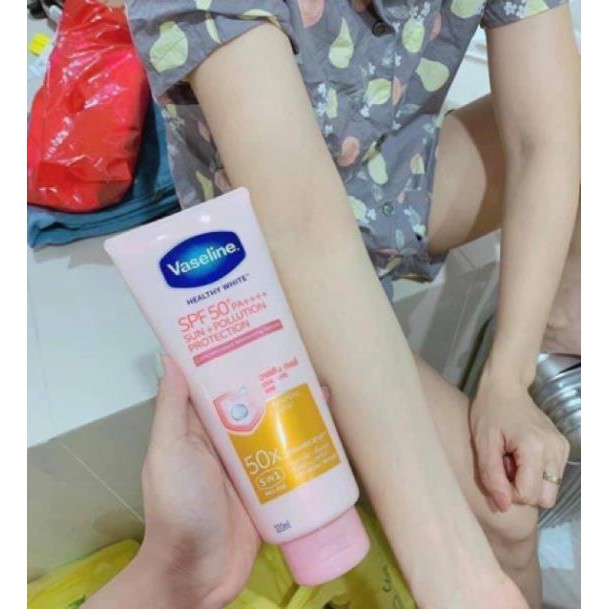 Dưỡng thể trắng da Vaseline 50x SPF 50++ Thái Lan 320ml
