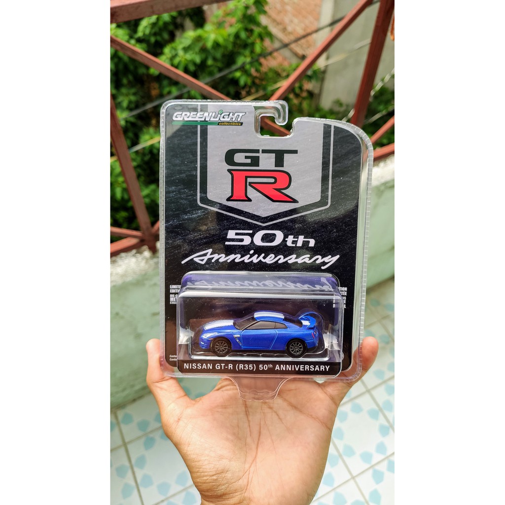Mô hình tĩnh Greenlight Nissan GTR35 50th Annivesary tỷ lệ 1:64