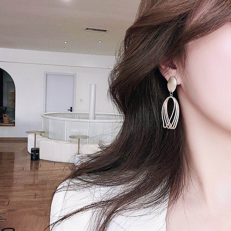 Khuyên tai kẹp không bấm lỗ chốt cố định K034 bằng hợp kim mạ vàng hình elip bigsize dáng dài Leous Accessories