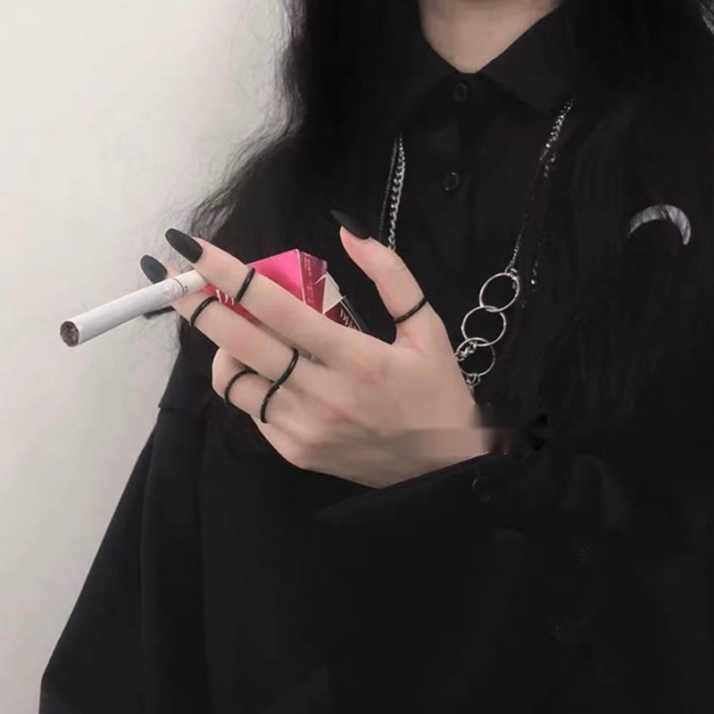 Nhẫn Màu Đen Phong Cách gothic Siêu Ngầu Cho Học Sinh