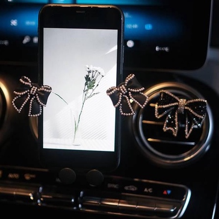 Giá Đỡ Điện Thoại Oto Cài Cửa Gió Gắn Nơ Thời Trang Xinh Xắn Cho Phái Nữ | BigBuy360 - bigbuy360.vn