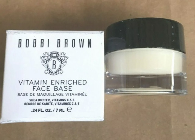 Kem dưỡng lót của Bobbibrown Deluxe Size