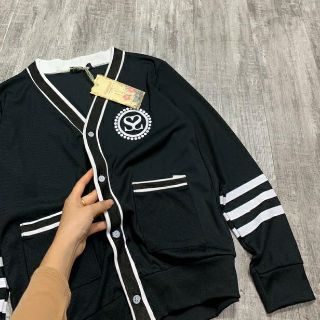 Áo khoác phối viền chất len tăm