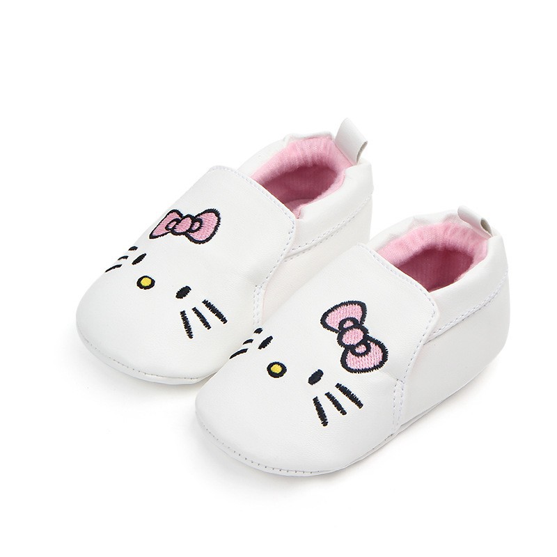 Giày em bé họa tiết mèo Hello Kitty đáng yêu