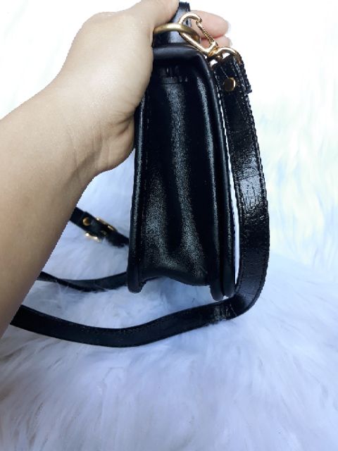 Túi da bò đeo chéo