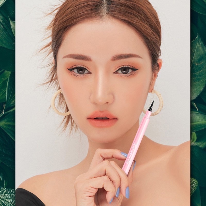 Tổng hợp các mẫu Kẻ mắt nước ko lem ko trôi cho bạn gái