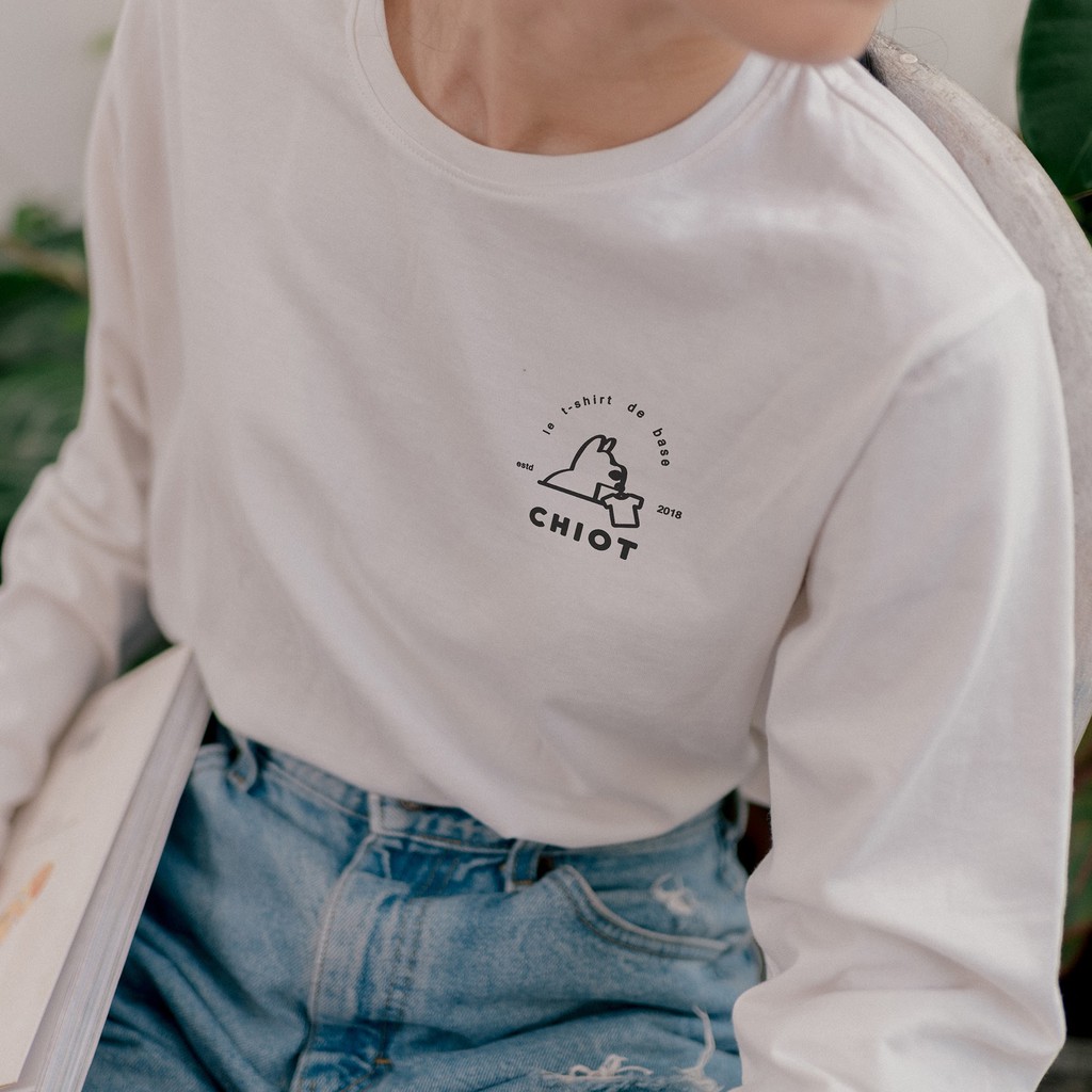 Áo thun in trắng đen cotton tay dài Logo