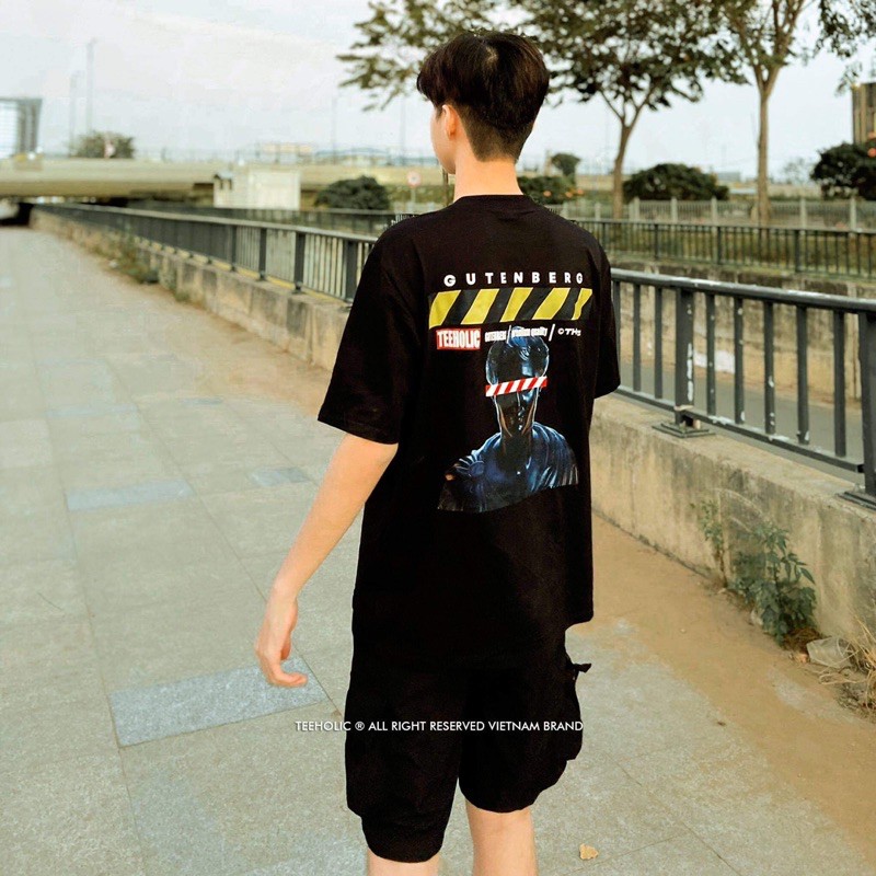 TEEHOLIC Áo Thun Unisex In Hình Tượng La Mã THS Màu Đen