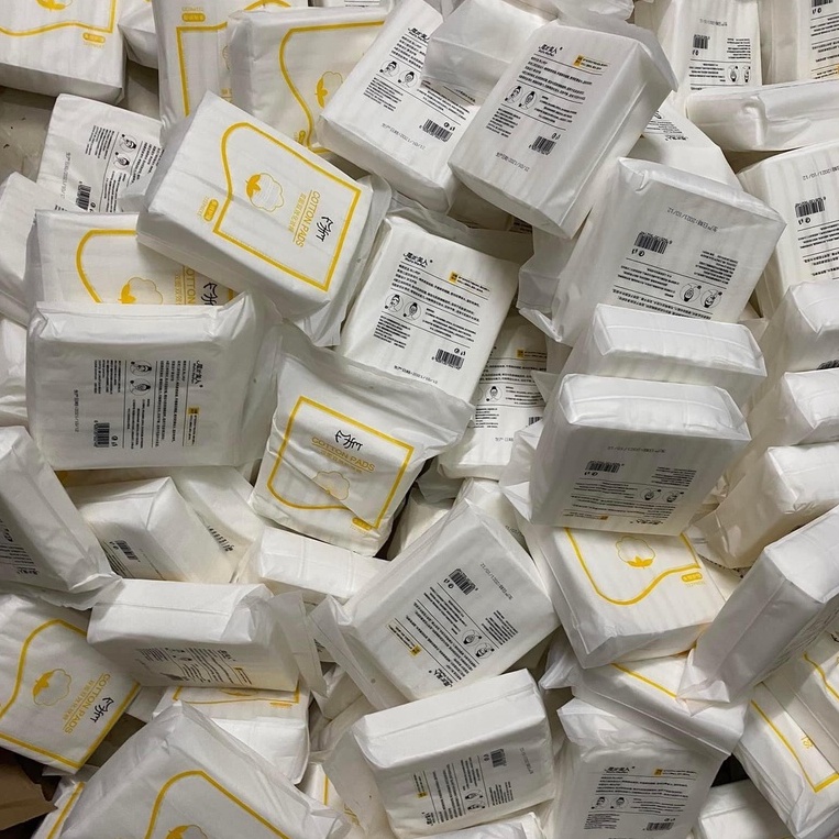 Bông tẩy trang 3 lớp Cotton Pad 222 miếng