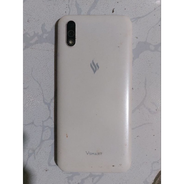 Cụm xác Vsmart bee3 ( V230A) sống zin hư màn hình.