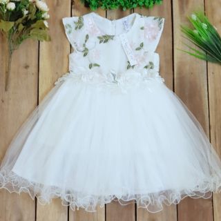 Đầm voan ren thêu lá đính hoa