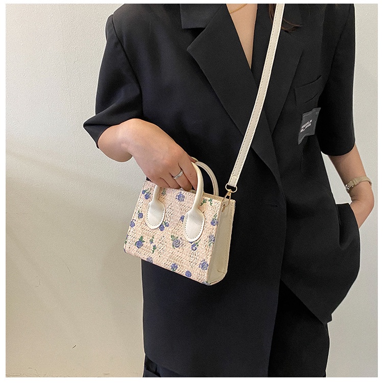 Túi cói JASMIN NOIR Nắp Gập Bằng Rơm Đính Hoa Cho Nữ