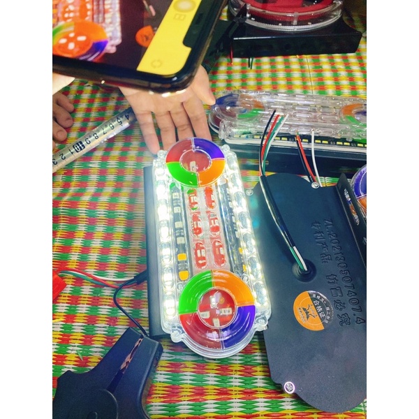 Đèn led hậu đơn mẫu mới , dùng điện 12V hoặc 24V