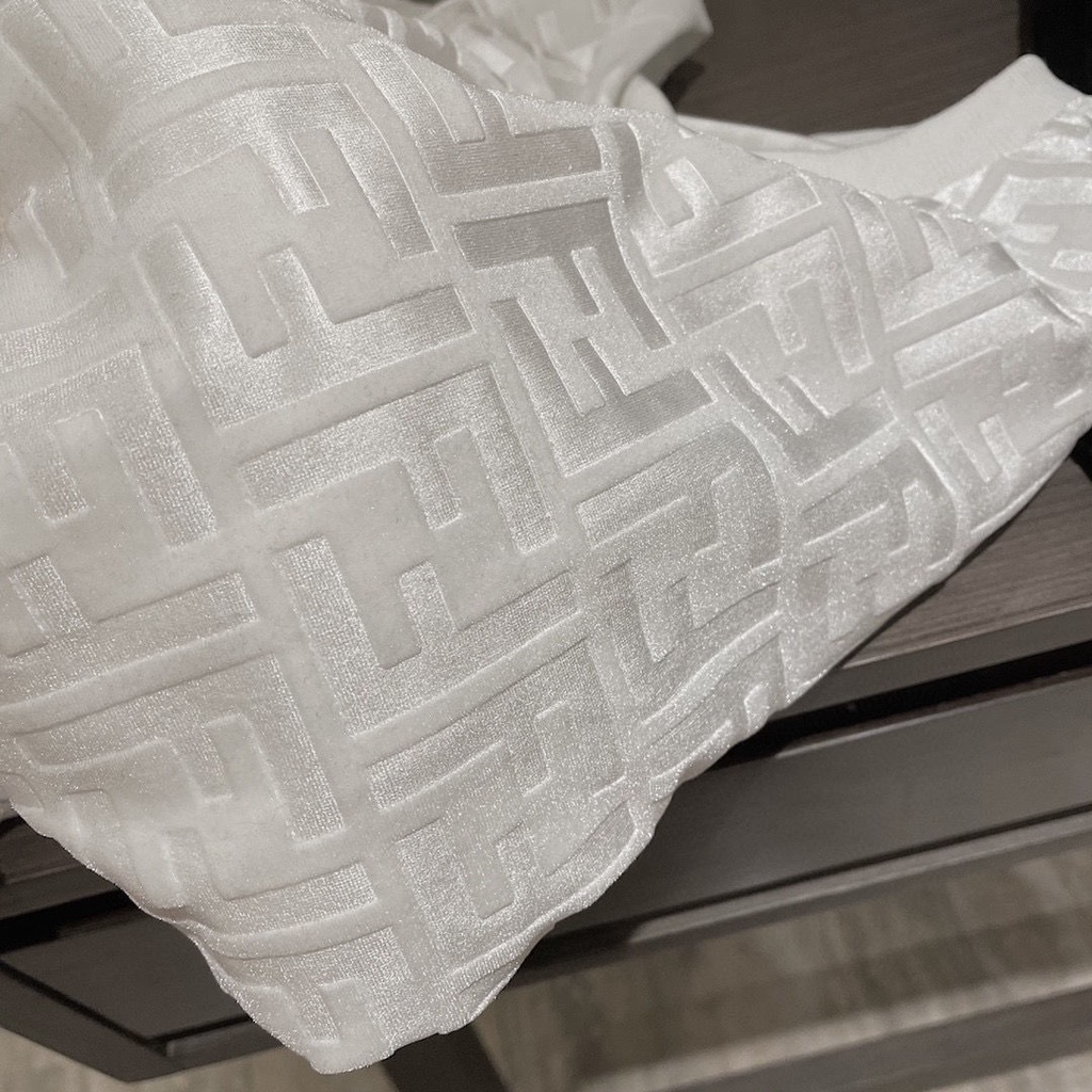 Áo Thun Tay Ngắn Dáng Rộng In Chữ f Vải Nhung Thời Trang Cho Nữ