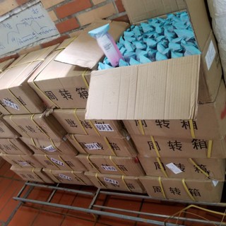 XỊT CHỐNG NẮNG MAYCREAT NỘI ĐỊA TRUNG