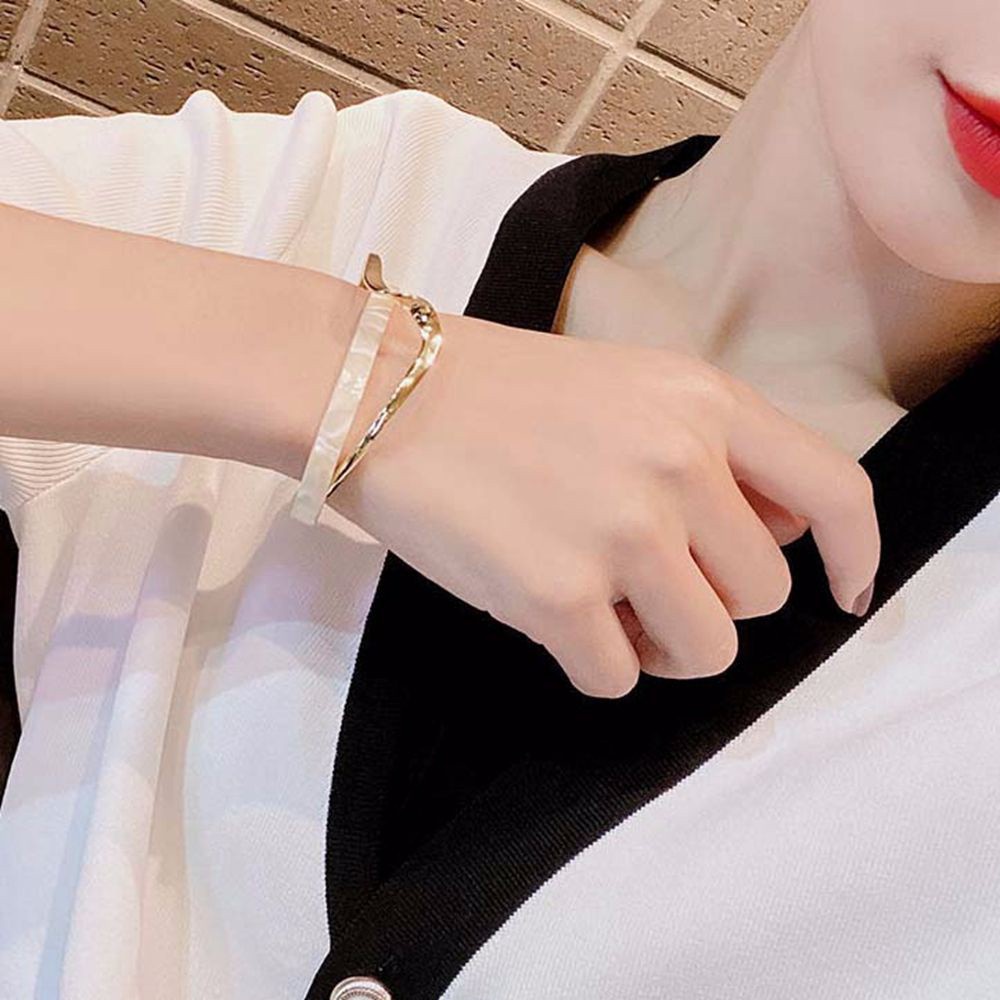 Vòng Tay Vỏ Sò Màu Trắng Sang Trọng Phong Cách Hàn Quốc Cho Nữ