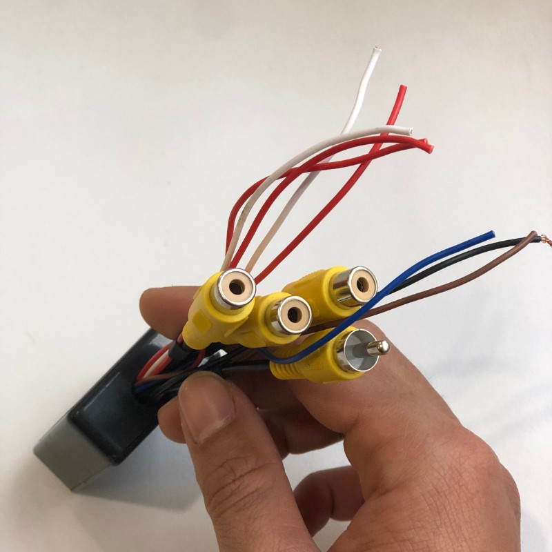 Bộ chia camera lề, camera lùi cho ô tô, dễ dàng lắp đặt, có sơ đồ lắp đặt dễ dàng. Nội thất ô tô Donmic. | BigBuy360 - bigbuy360.vn